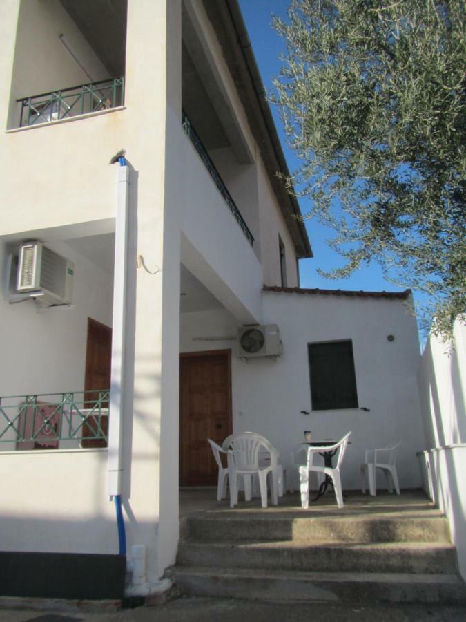 "Action" House In Leonidio 4-Beds Apartman Kültér fotó